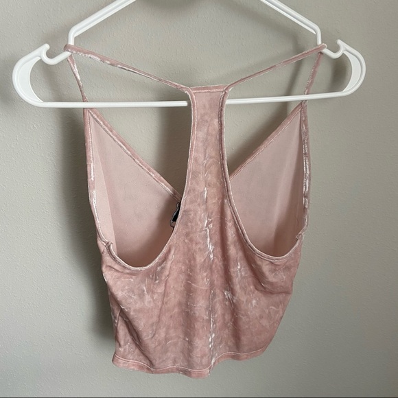 Forever 21 Pink Crushed Velvet Cropped Tank Size M - Picture 2 of 4